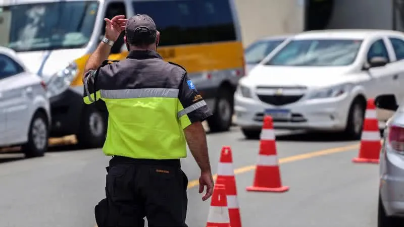 Novo teste da Lei Seca pode detectar 12 drogas e identificar substância usada por motorista